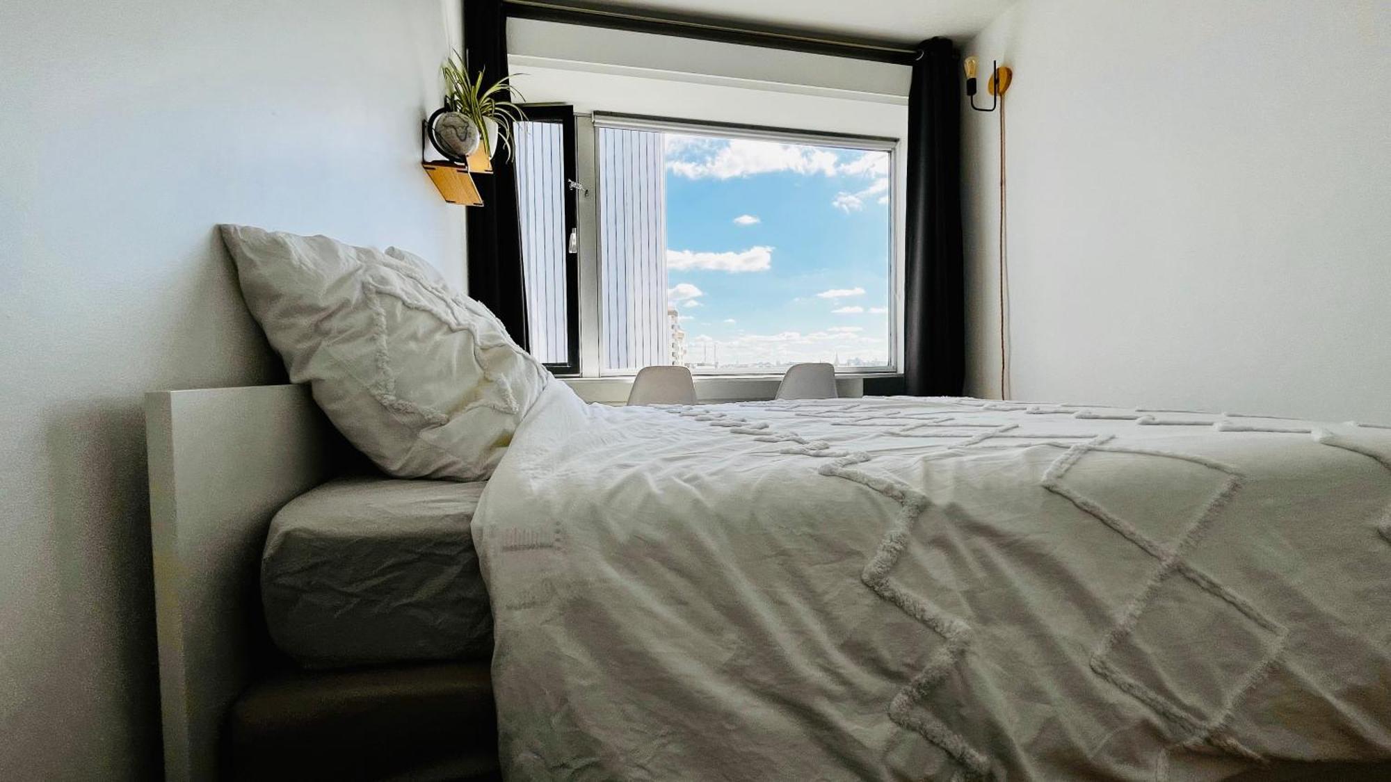 2 Private Bedrooms, Montparnasse Station Paris Eksteriør billede