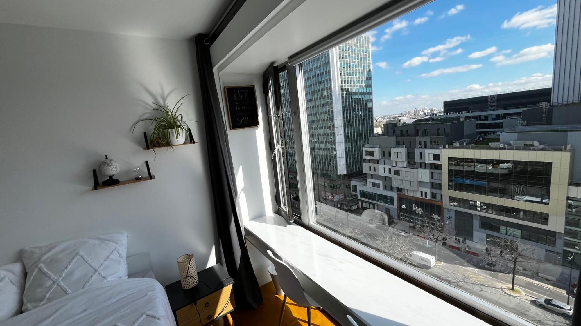 2 Private Bedrooms, Montparnasse Station Paris Eksteriør billede